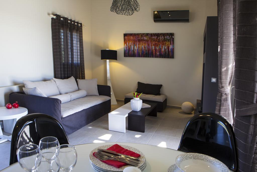 Villa Lefteris Svoronata Ngoại thất bức ảnh