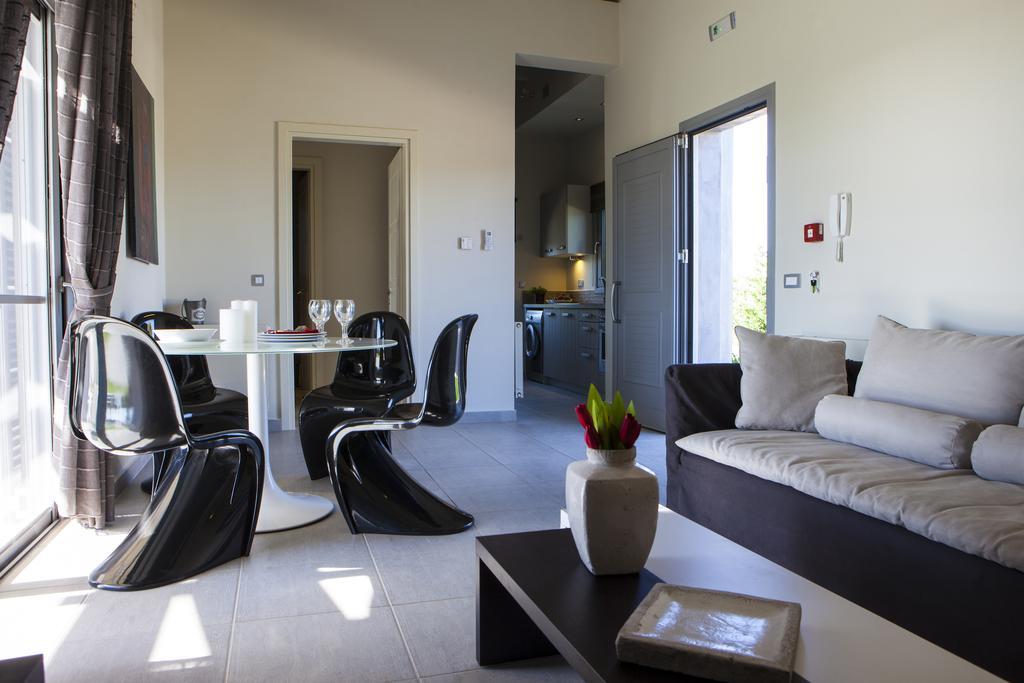 Villa Lefteris Svoronata Ngoại thất bức ảnh