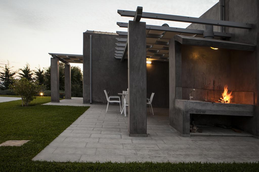 Villa Lefteris Svoronata Ngoại thất bức ảnh