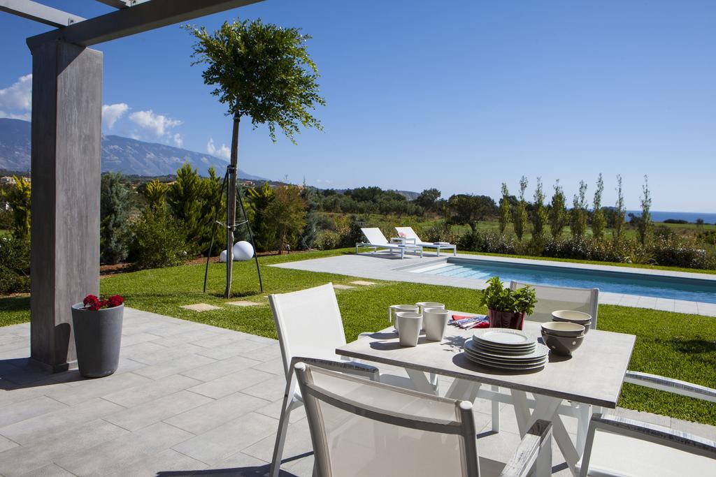 Villa Lefteris Svoronata Ngoại thất bức ảnh